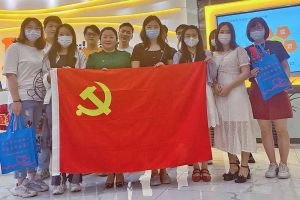 用“热血”传递爱心，新澳彩（中国）新澳彩开展爱心献血活动