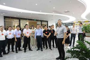 热烈欢迎广东省人大常委会2023年全国人大代表一行莅临新澳彩（中国）集